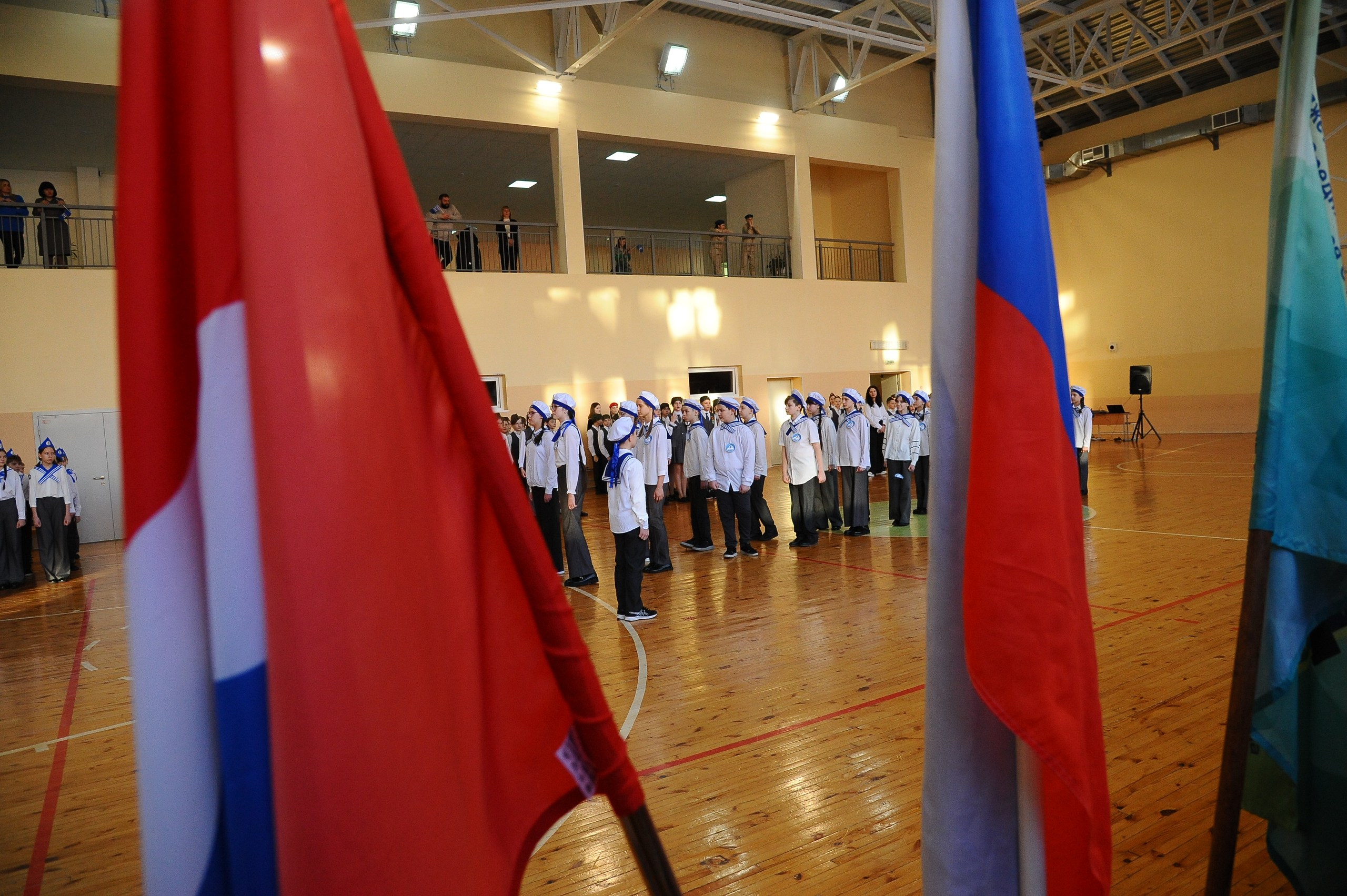 Военно-спортивное мероприятие «Смотр строя и песни».